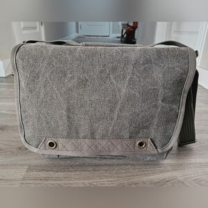 Think Tank Camera  Messenger Bag